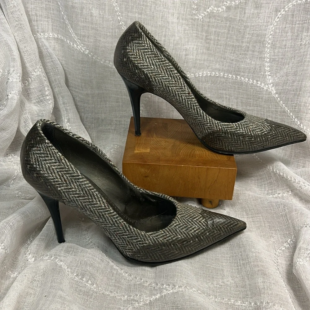 Stella Mccartney plaid classic pump heels